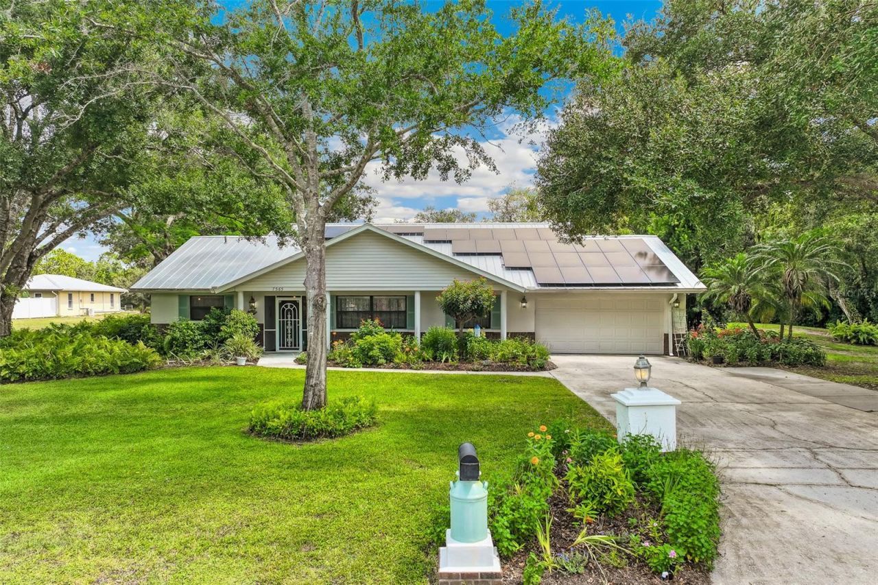 7565 Castle Drive, Sarasota, FL 34240 Photo