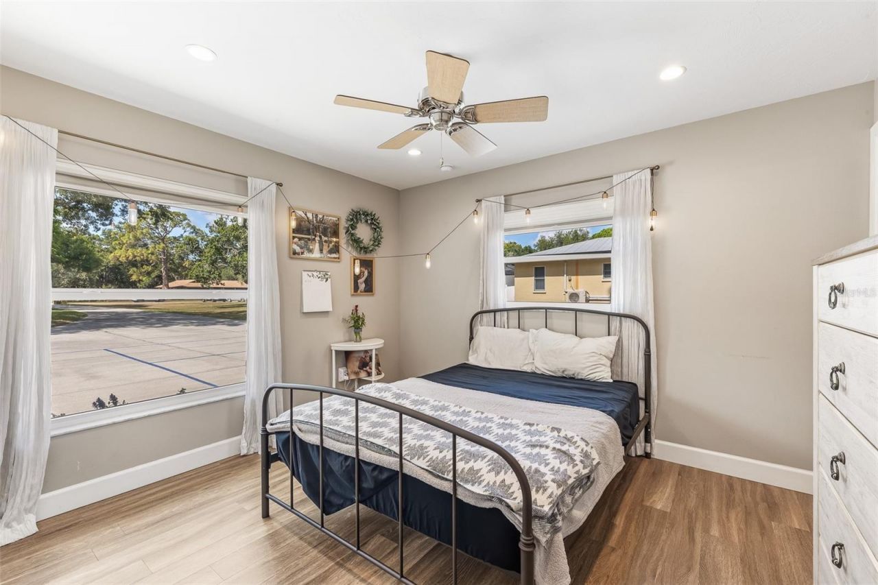7565 Castle Drive, Sarasota, FL 34240 Photo