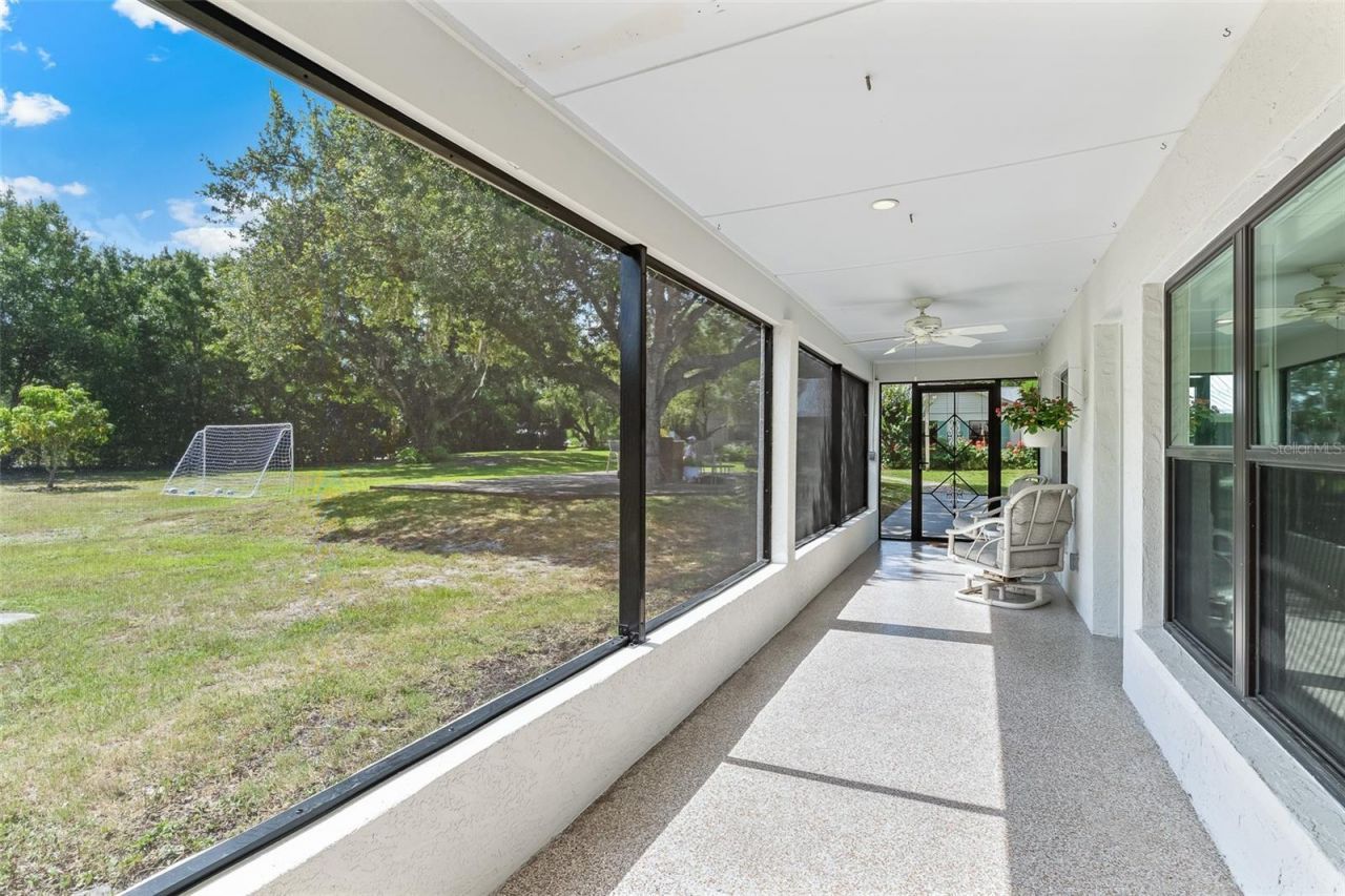 7565 Castle Drive, Sarasota, FL 34240 Photo
