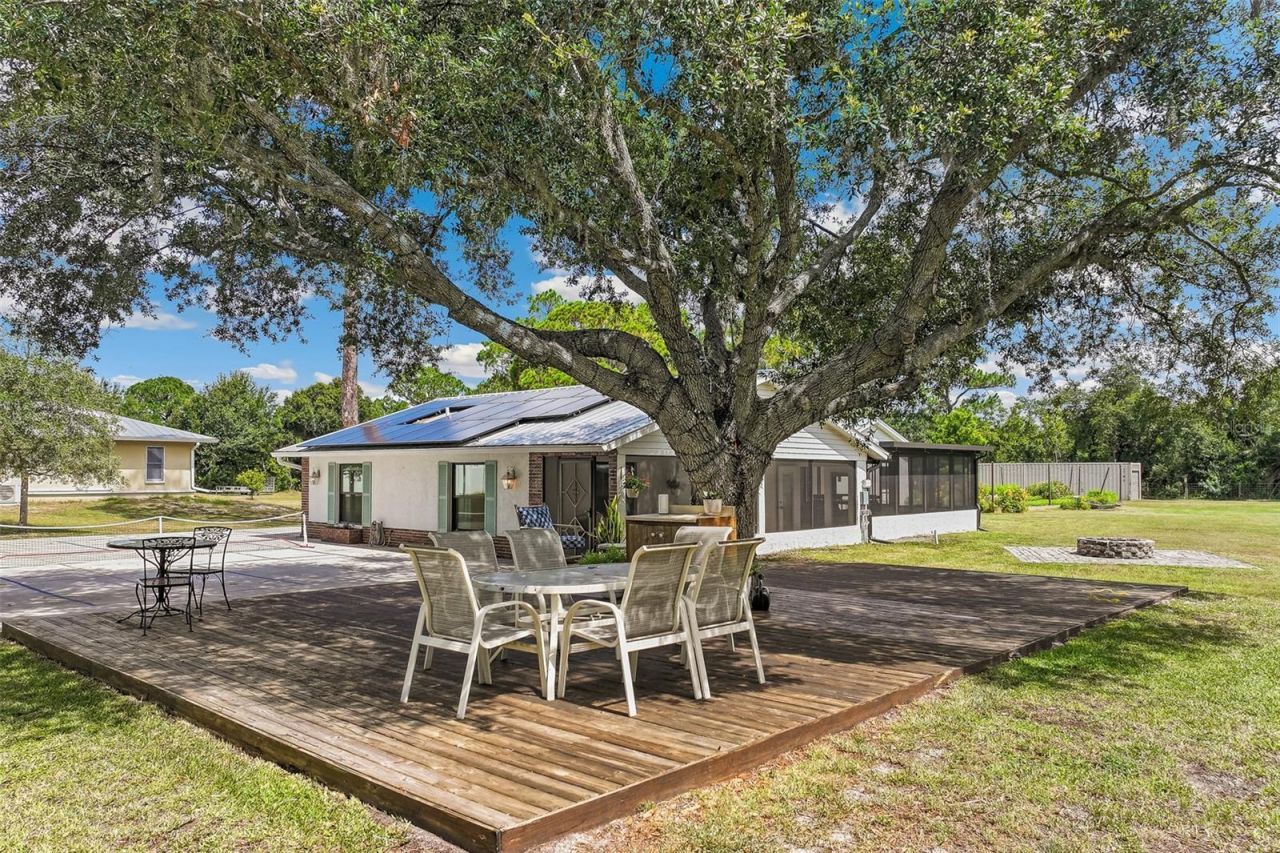 7565 Castle Drive, Sarasota, FL 34240 Photo