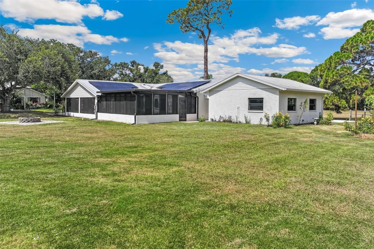 7565 Castle Drive, Sarasota, FL 34240 Photo