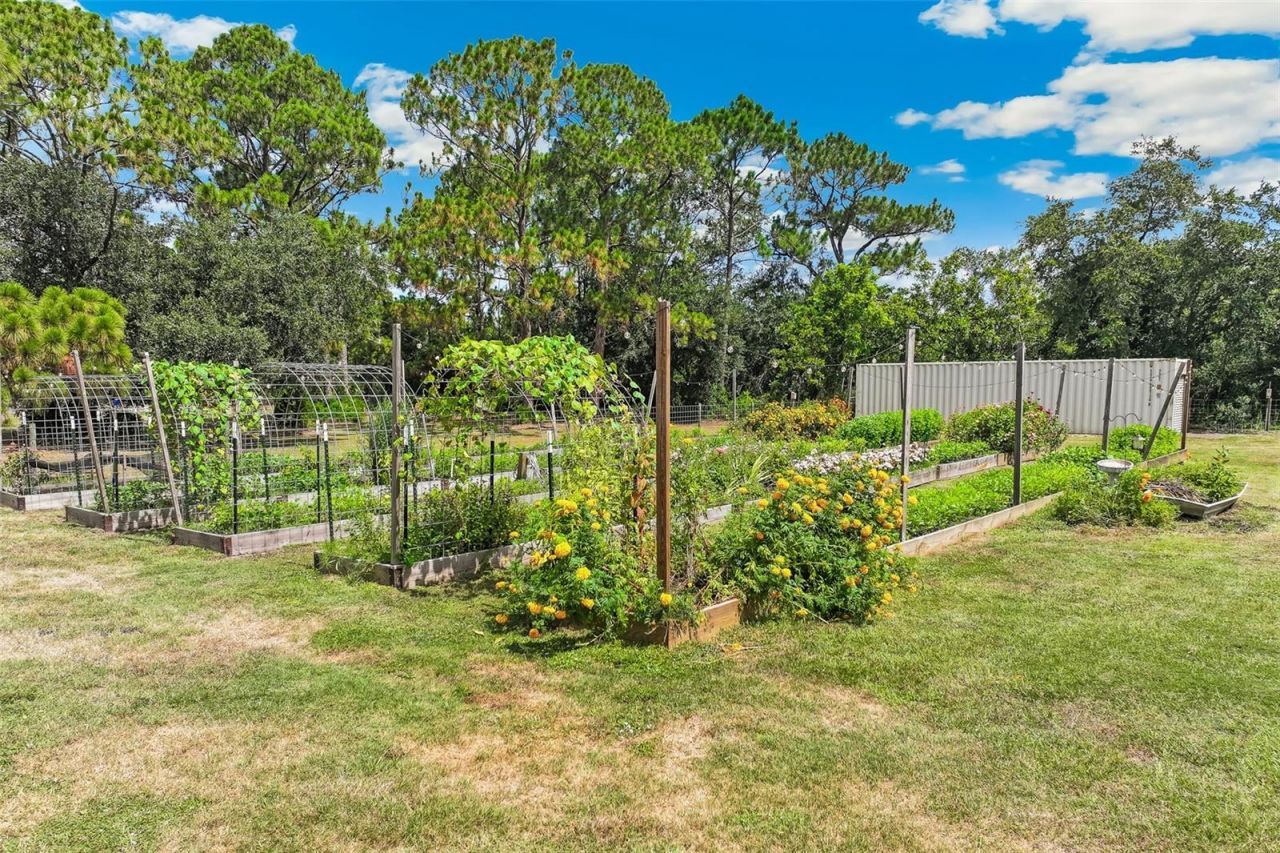 7565 Castle Drive, Sarasota, FL 34240 Photo