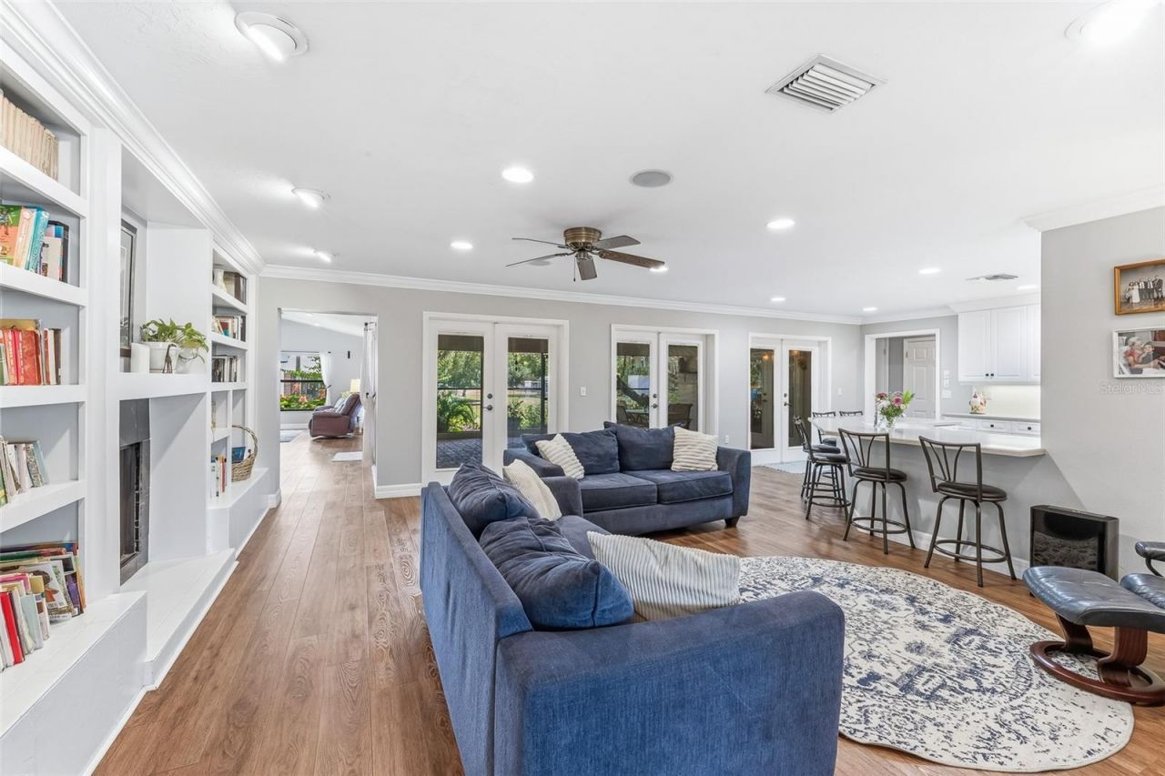 7565 Castle Drive, Sarasota, FL 34240 Photo
