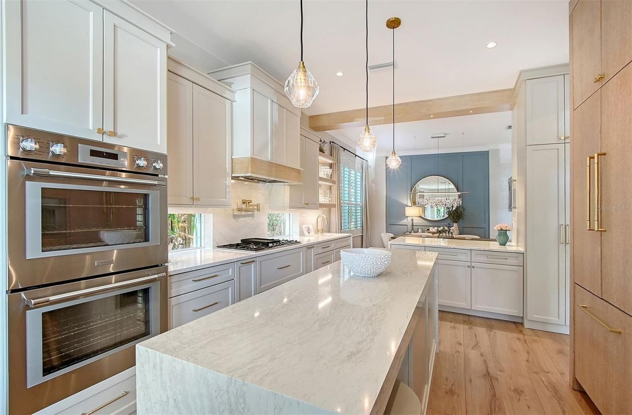 3921 Maravic Place, Sarasota, FL 34231 Photo