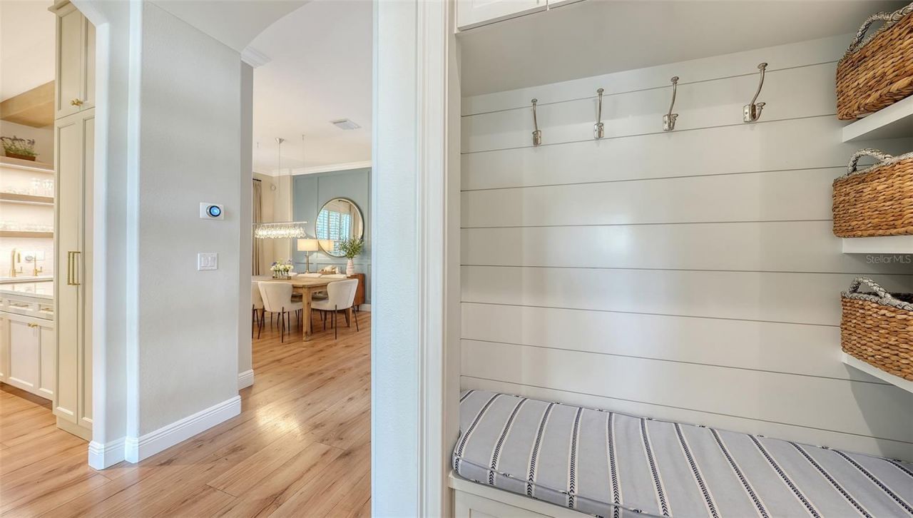 3921 Maravic Place, Sarasota, FL 34231 Photo