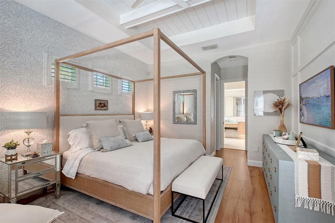 3921 Maravic Place, Sarasota, FL 34231 Photo