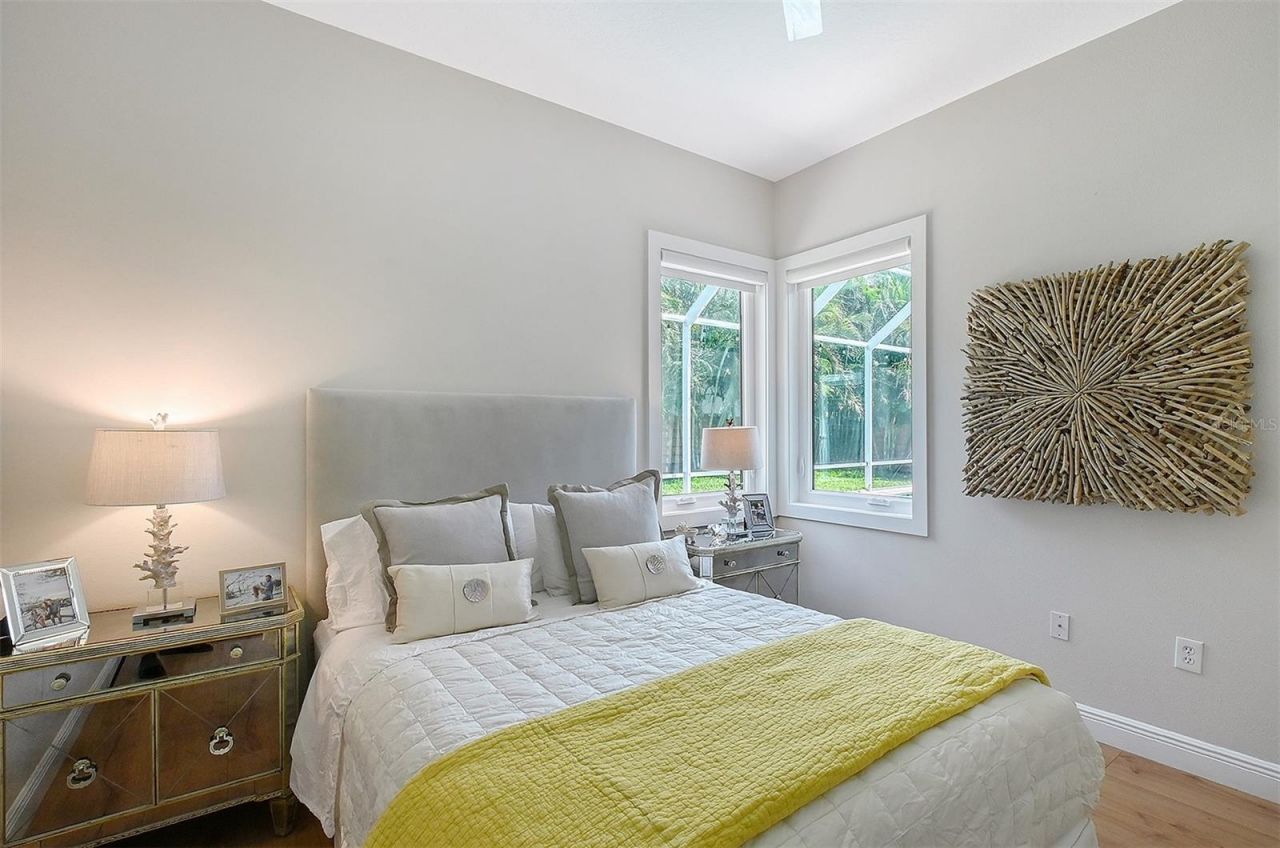 3921 Maravic Place, Sarasota, FL 34231 Photo