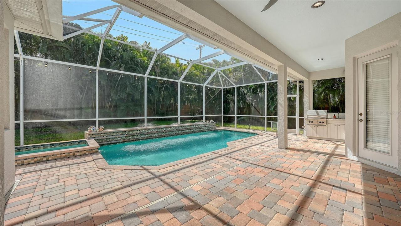 3921 Maravic Place, Sarasota, FL 34231 Photo