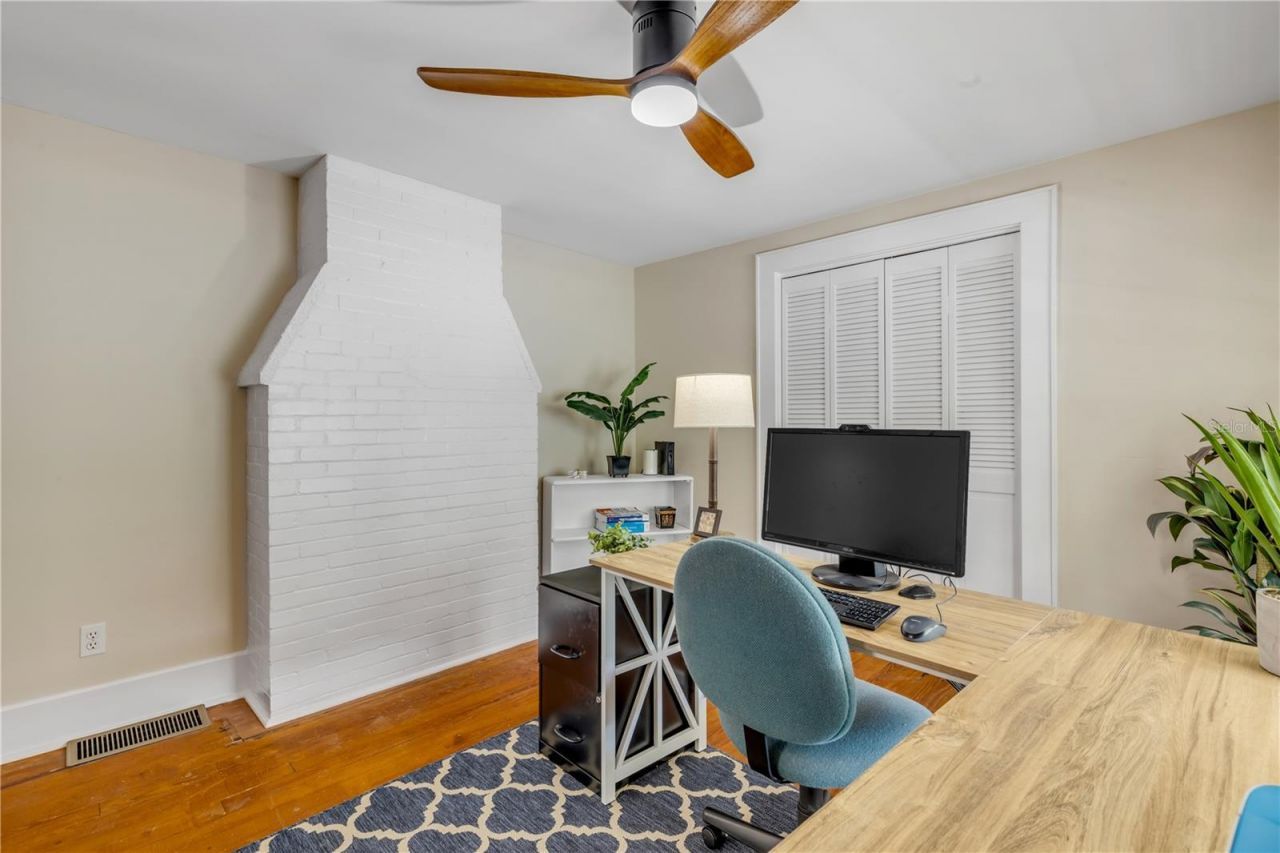 315 Due East Street, New Smyrna Beach, FL 32169 Photo