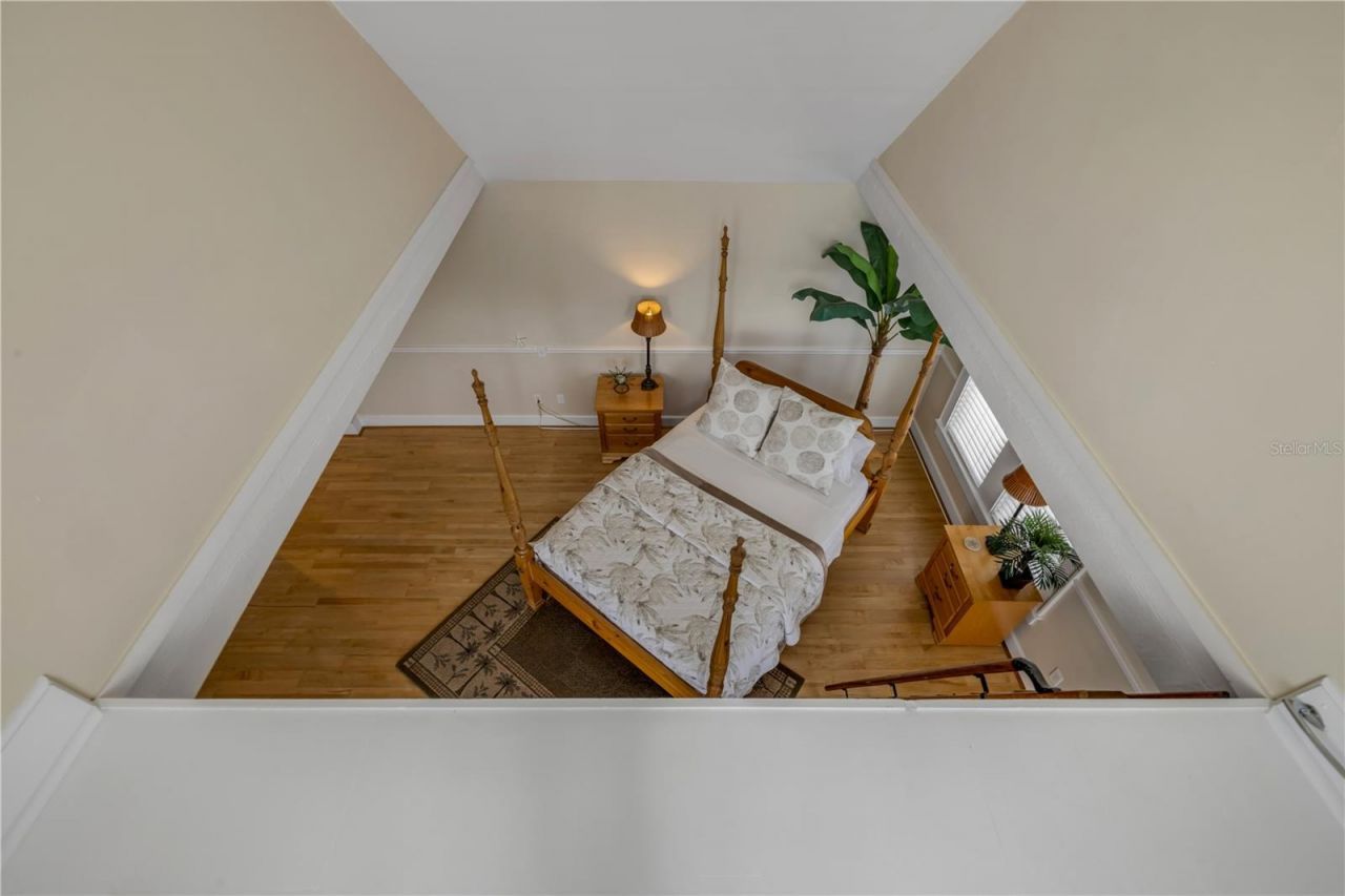 315 Due East Street, New Smyrna Beach, FL 32169 Photo