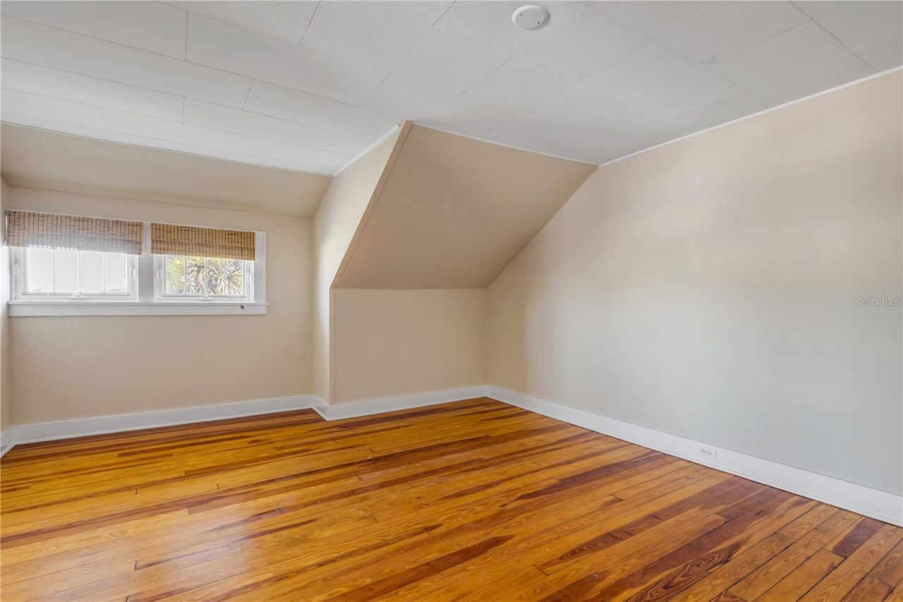 315 Due East Street, New Smyrna Beach, FL 32169 Photo
