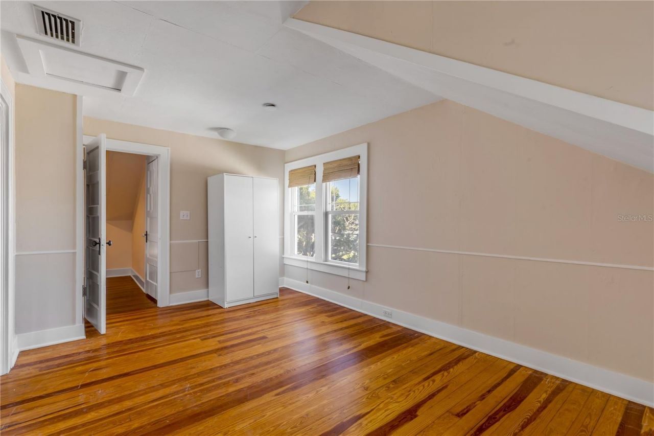 315 Due East Street, New Smyrna Beach, FL 32169 Photo