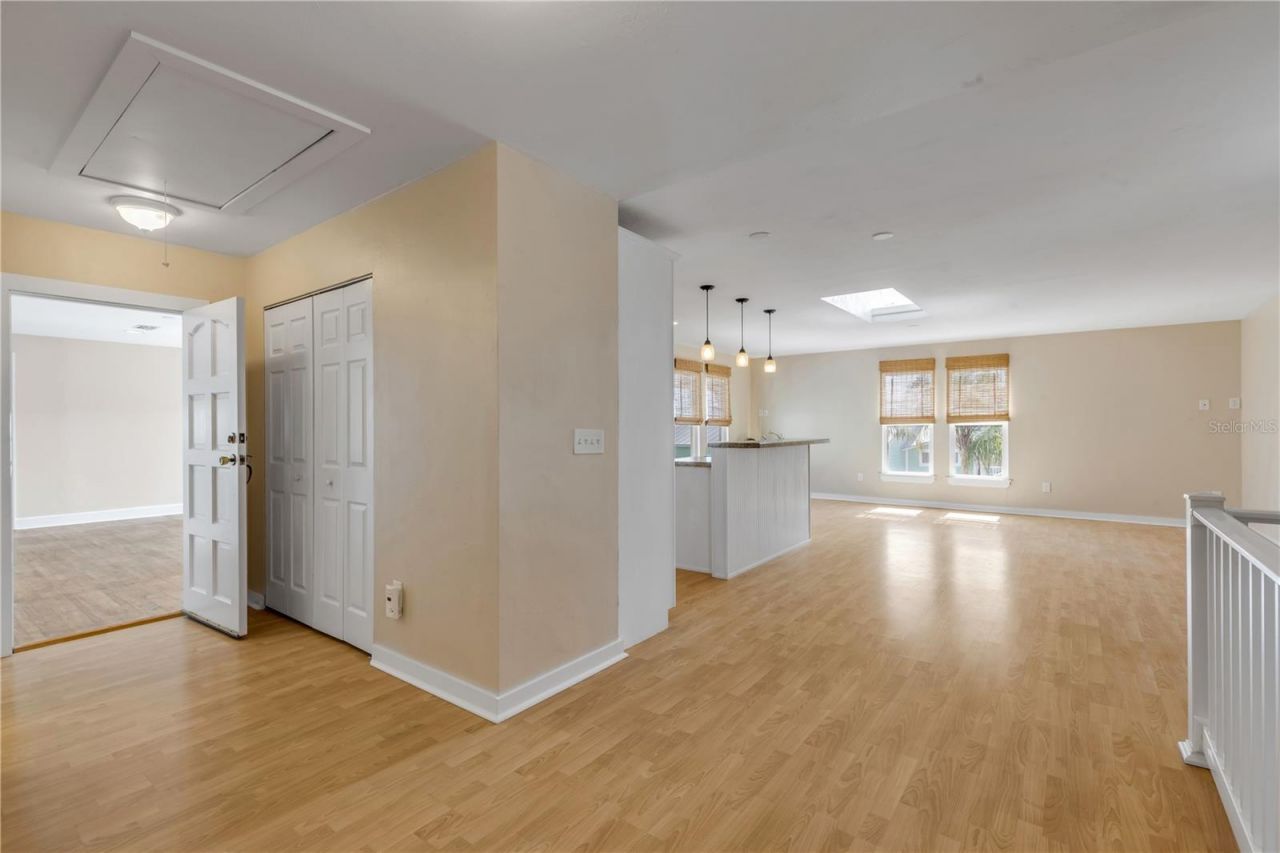 315 Due East Street, New Smyrna Beach, FL 32169 Photo