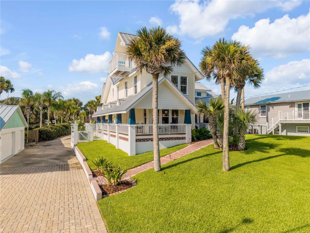 315 Due East Street, New Smyrna Beach, FL 32169 Photo
