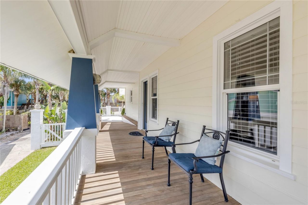 315 Due East Street, New Smyrna Beach, FL 32169 Photo