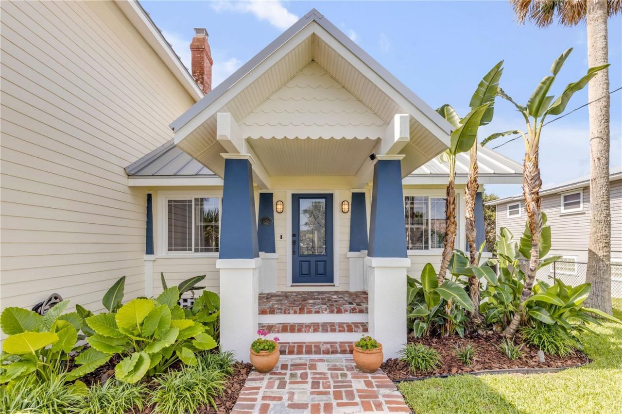 315 Due East Street, New Smyrna Beach, FL 32169 Photo