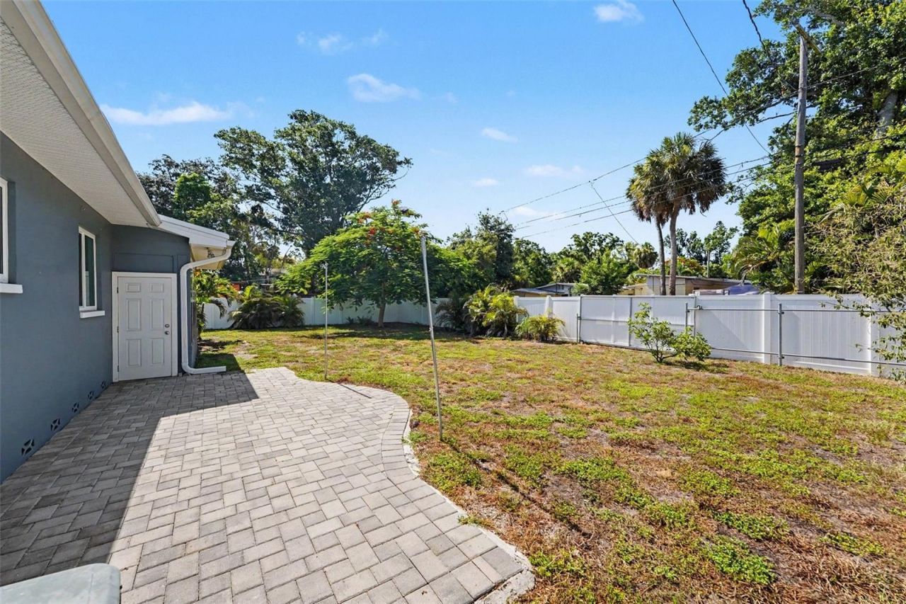 4660 22nd Avenue S, Saint Petersburg, FL 33711 Photo