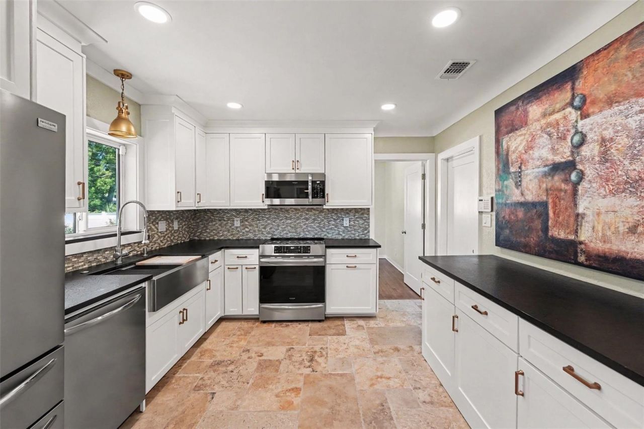 4660 22nd Avenue S, Saint Petersburg, FL 33711 Photo