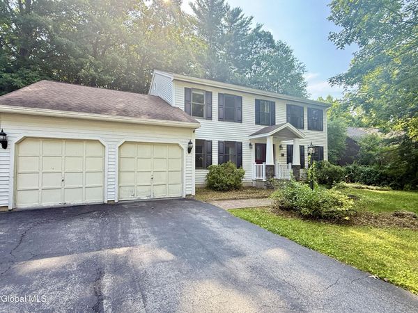 60 Sherwood Trail, Saratoga Springs, NY 12866