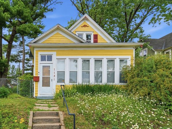 1131 Woodbridge Street, Saint Paul, MN 55117