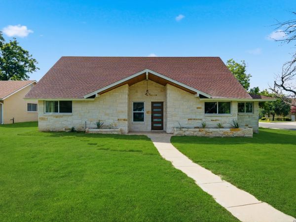 118 S Gardenview, Castle Hills, TX 78213