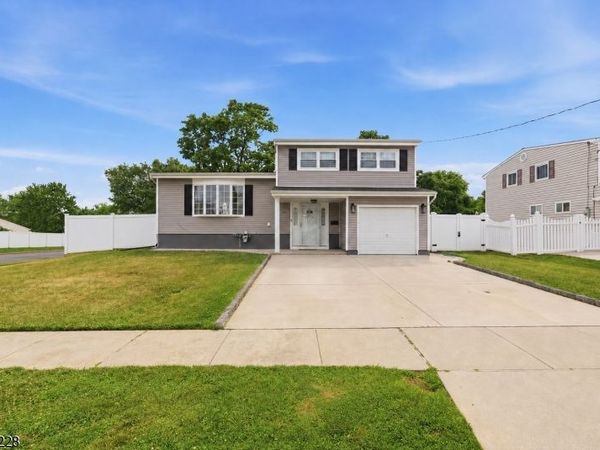 21 Bertrand St, Old Bridge, NJ 08857
