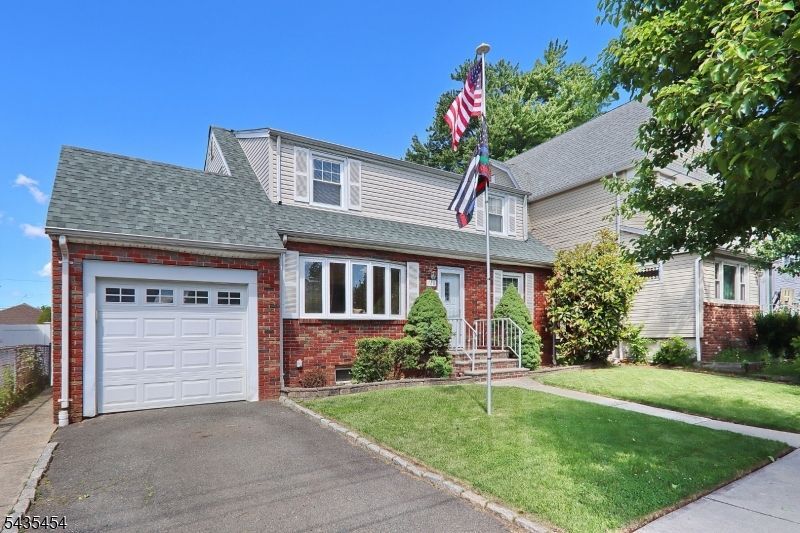 126 N 20th St, Kenilworth, NJ 07033 Main Photo
