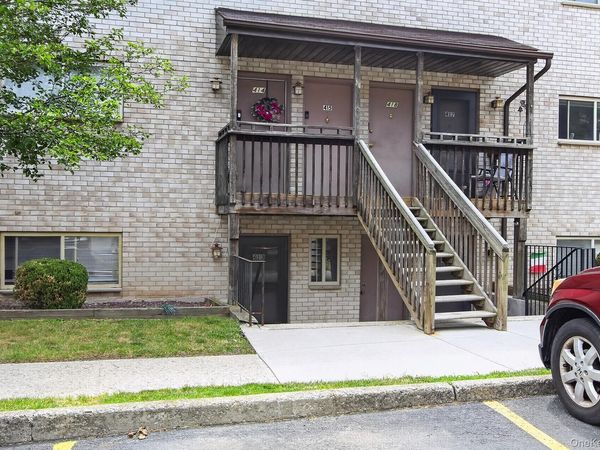 26 Cooper Road, Unit 414, Poughkeepsie, NY 12603
