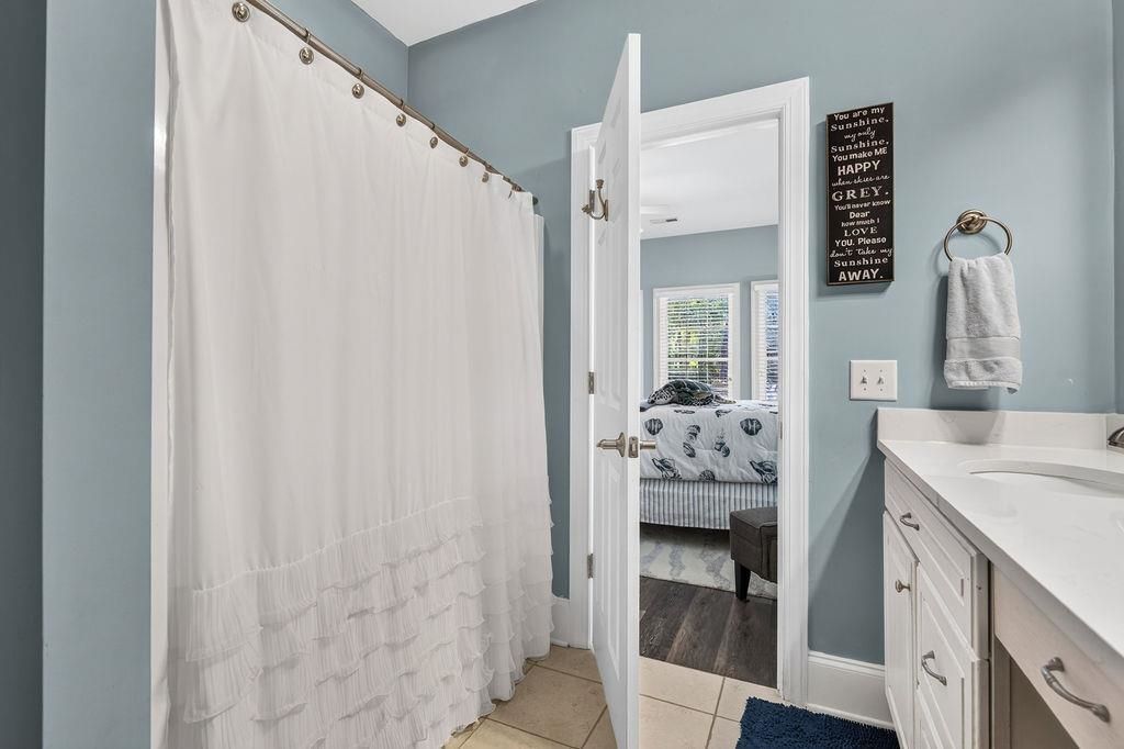 335 Old Carriage Loop Photo 53