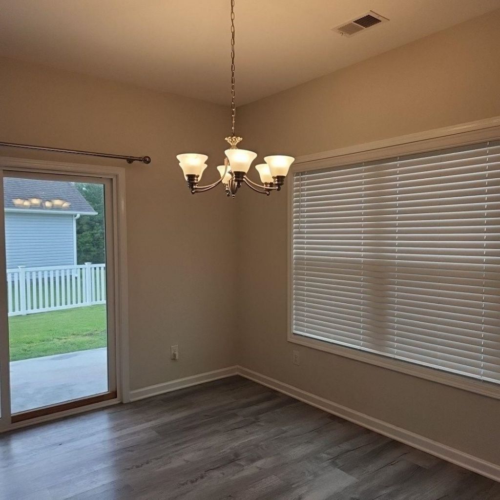 497 Hillsborough Dr.  Photo 10