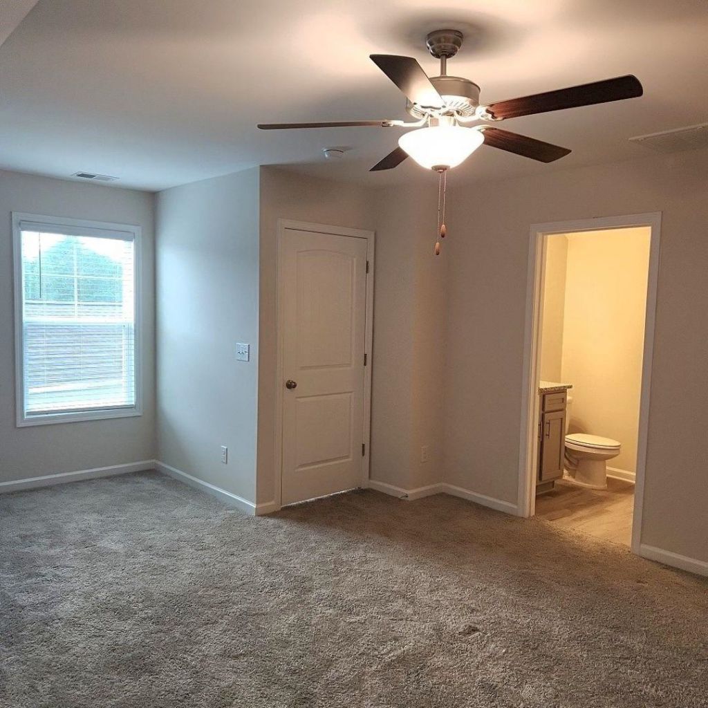 497 Hillsborough Dr.  Photo 12
