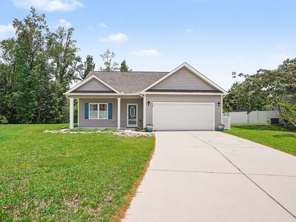 708 Silver Slipper Ct., Loris, SC 29569