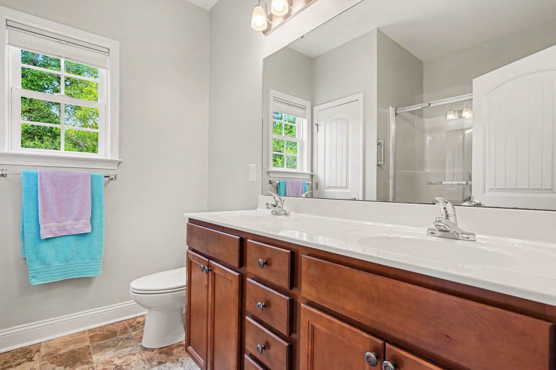 708 Silver Slipper Ct. Photo 16