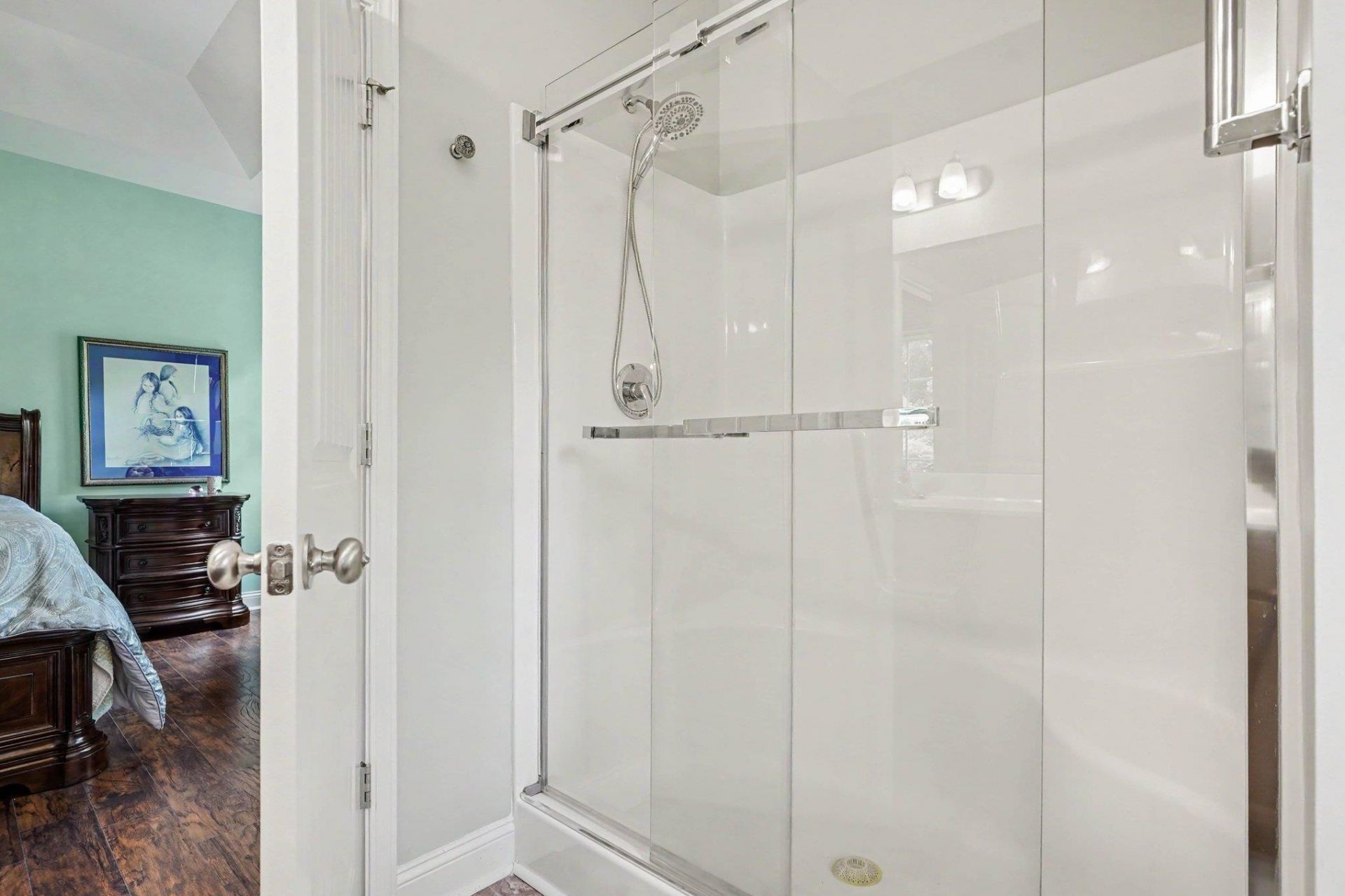 708 Silver Slipper Ct. Photo 17