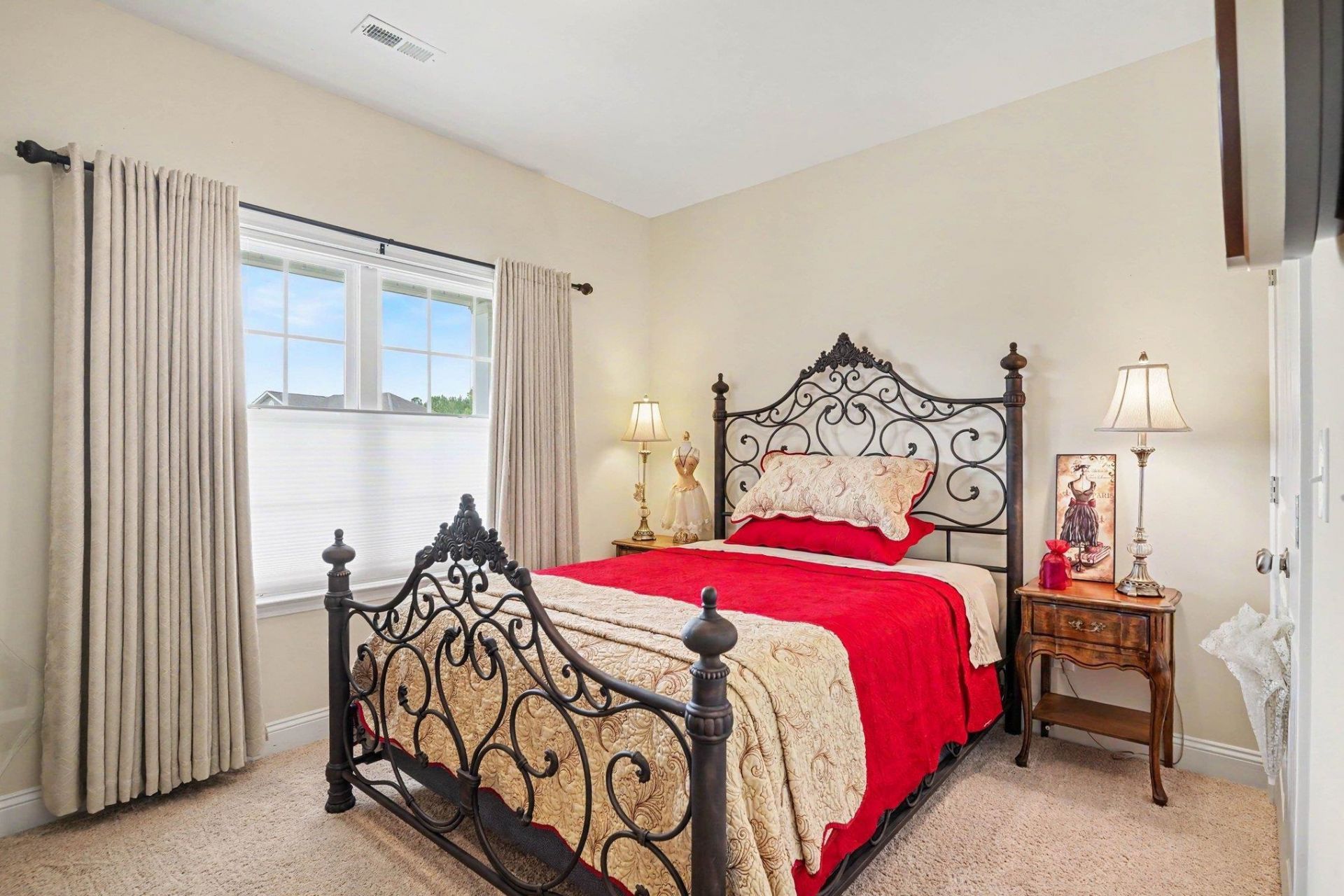 708 Silver Slipper Ct. Photo 19