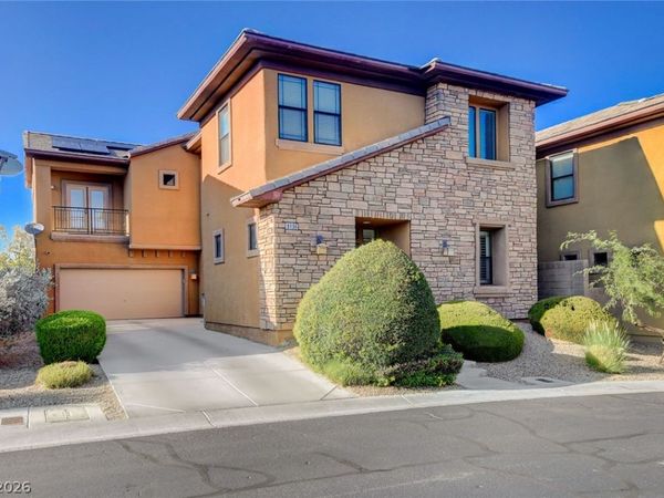 9136 Fusion Drive, Las Vegas, NV 89129