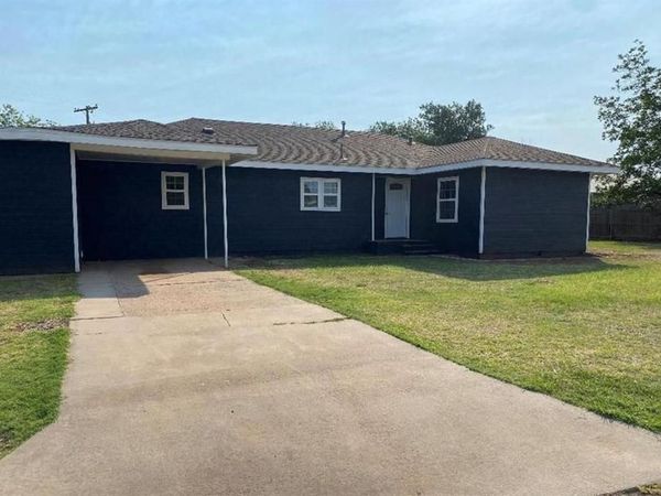 801 Hickory Street, Altus, OK 73521