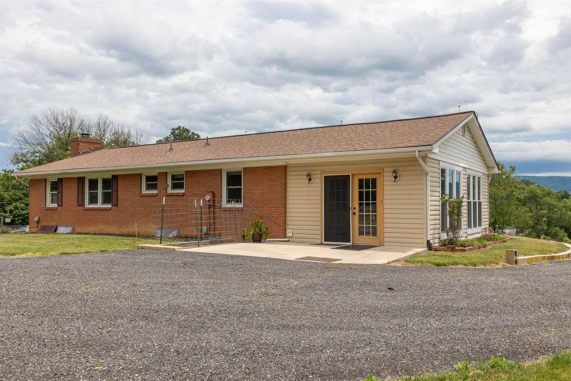 10139 CHINKAPIN DR primary photo
