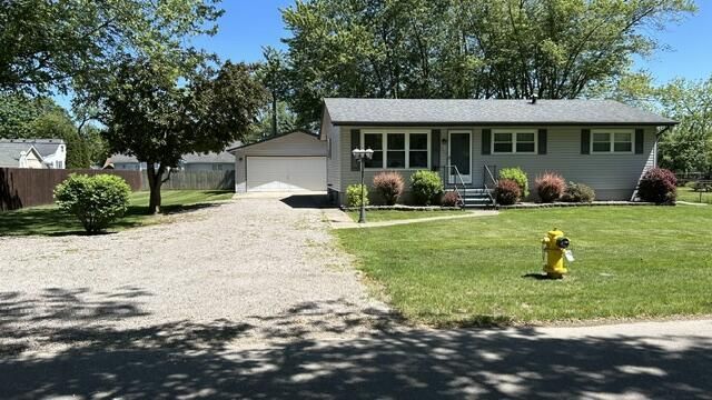 965 Mulhollen Drive, Monroe, MI 48161 Main Photo