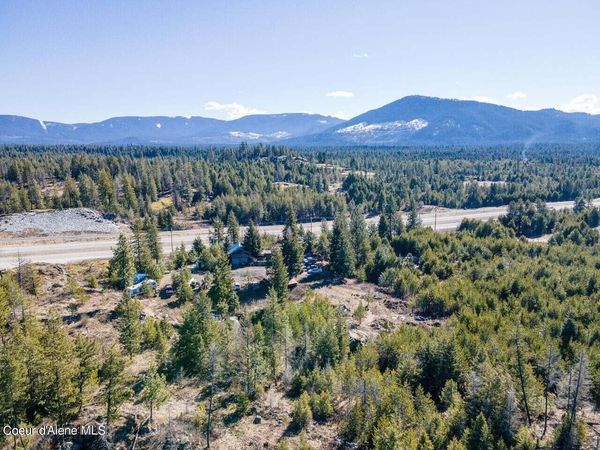 28789 N HIGHWAY 95 , Athol, ID 83801
