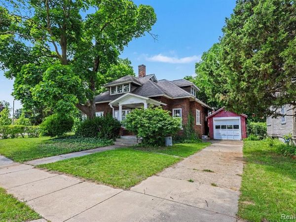 1327 Jefferson Street, Muskegon, MI 49441