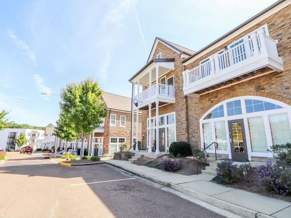215 Town Center Dr. #24, Oxford, MS 38655