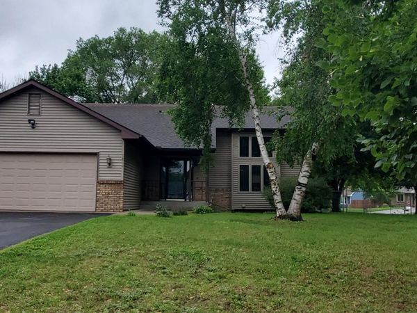 3894 123rd Avenue NW, Coon Rapids, MN 55433