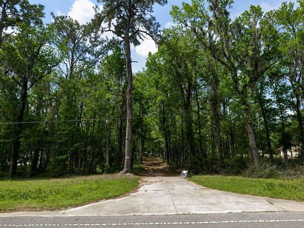 18864 N HIGHWAY 329 , MICANOPY, FL 32667