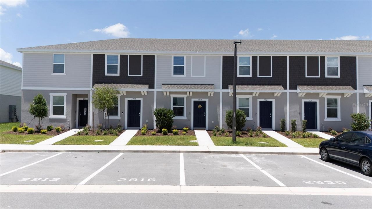 2916 Skyline Loop , Kissimmee, FL 34758 Photo