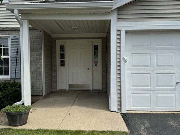 636 Mallard Court , Unit 2D, Bartlett, IL 60103