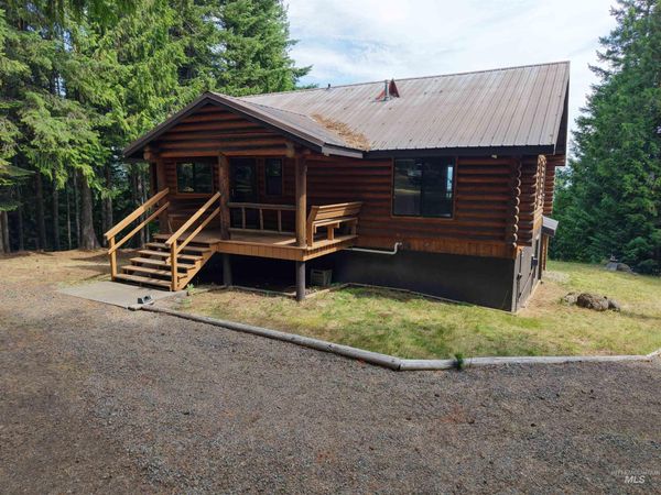 6125 Freeman Creek Rd, Lenore, ID 83541