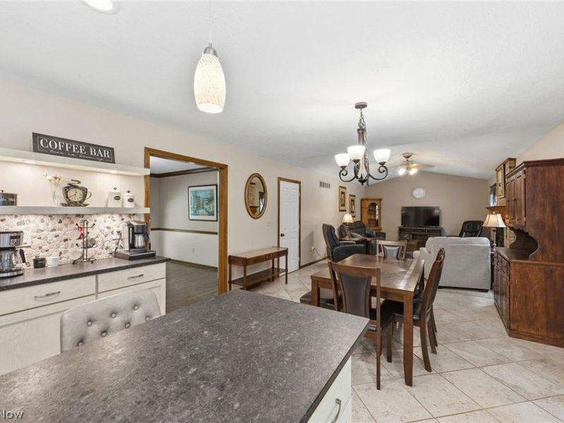 5196 Linda Drive, Medina, OH 44256 Photo 8