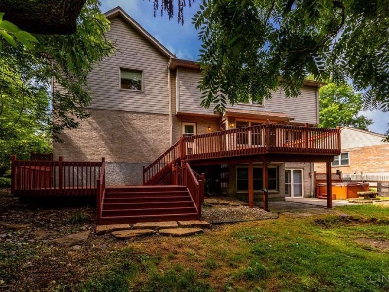 6000 Cleves Warsaw Pike, Delhi Township, OH 45233 Photo 2