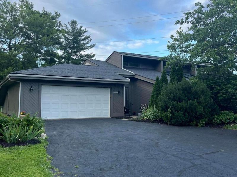 8226 Glencree Place, Dublin, OH 43016 Photo 2